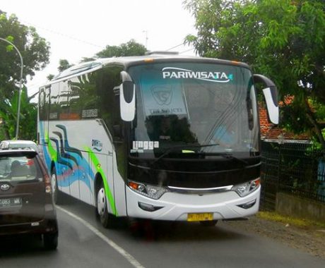 Bus terbaru Infinity Tri Sakti