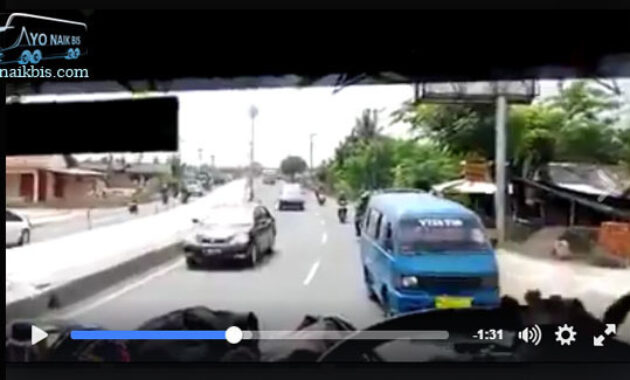Video Bus PO. Luragung Nekat Melawan Arus