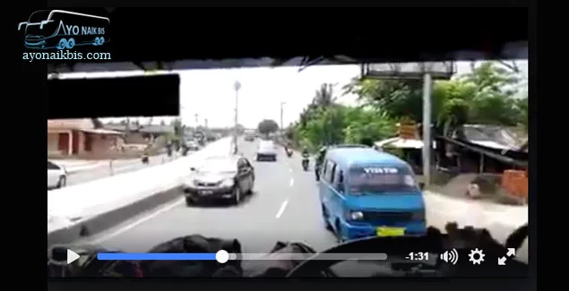 Video Bus PO. Luragung Nekat Melawan Arus
