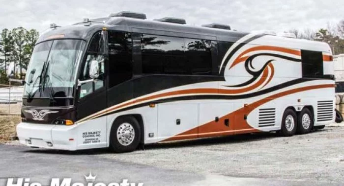 Majesty Bus