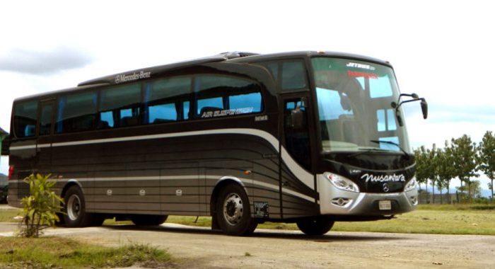 Bus Nusantara Black Pearl