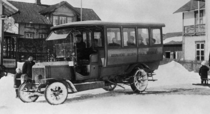 Bus pertama Scania