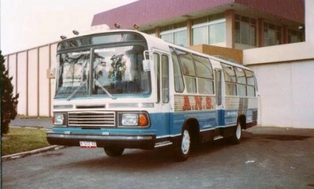 Bus Jadul Morodadi Prima