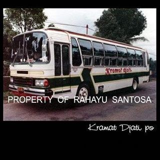 Bus Kramt Djati Rahayu Santosa