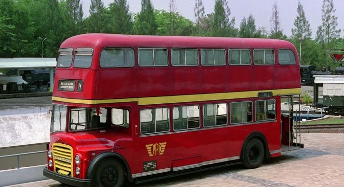 Bus Leyland
