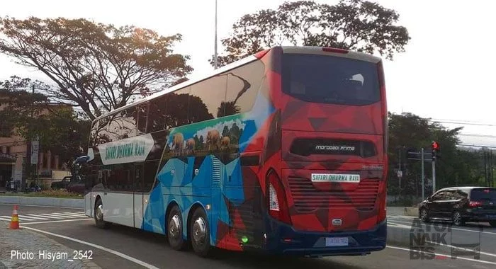 Bus tingkat OBL