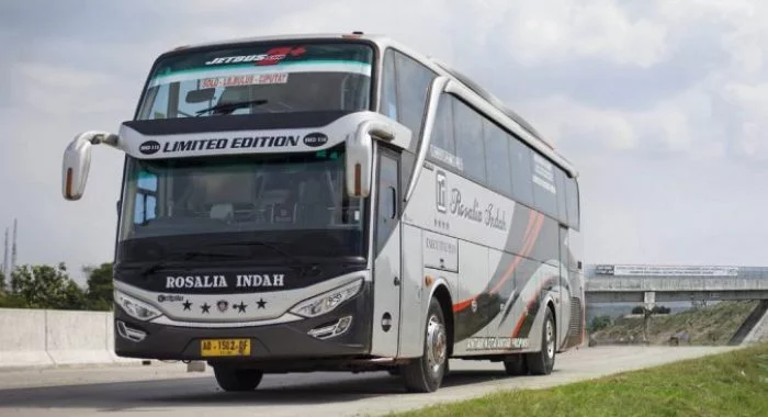 Rosalia Indah Scania K360ib