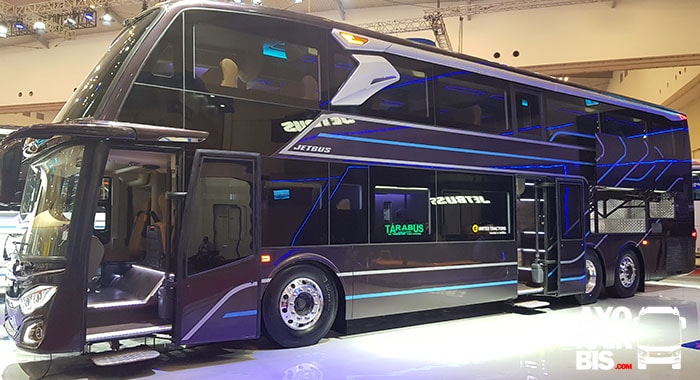 Bus Tingkat terbaru karoseri Adi Putro