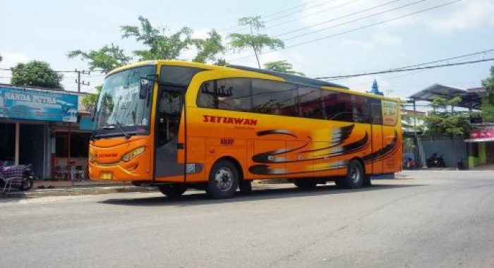 Bus Setiawan