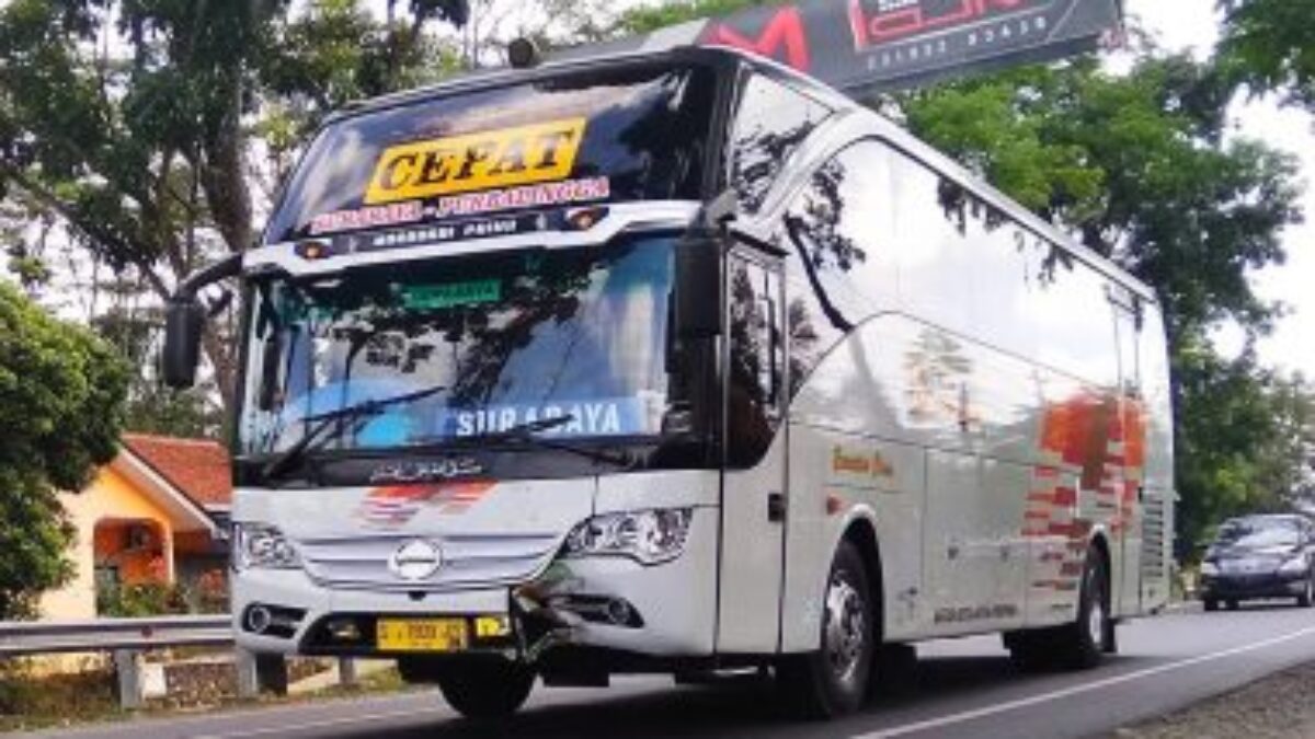 Bus Eka Surabaya