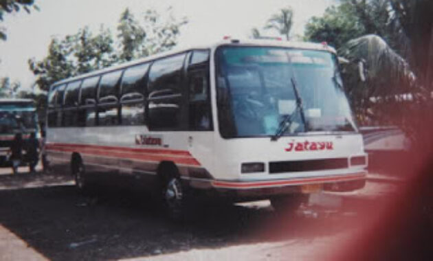 Bus Jatayu Mistubishi