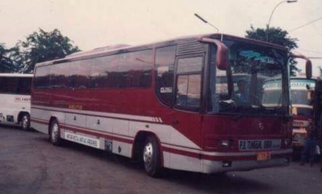 Bus klasik Tunggal Dara