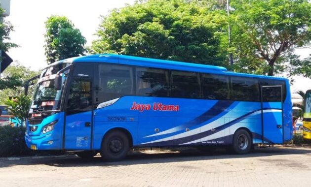 Bus AKAP Semarang
