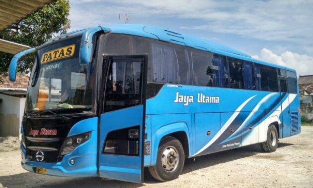 Bus Jaya Utama
