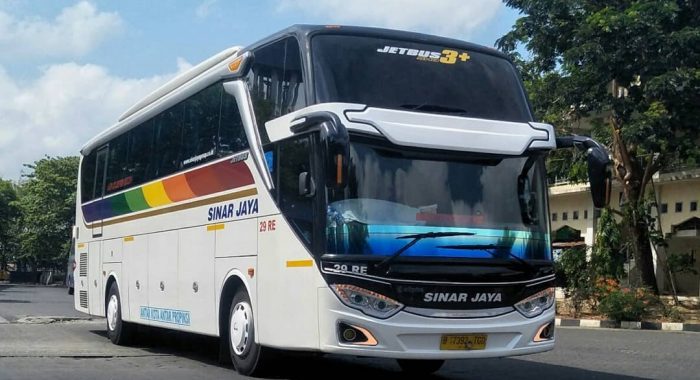 Bus Sinar Jaya Lampung