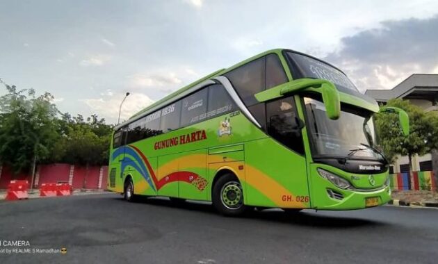 Bus malam Gunung Harta Bandung