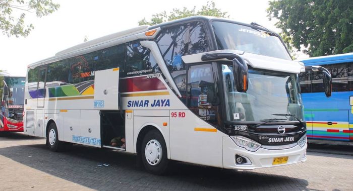 Bus Sinar Jaya Pemalang