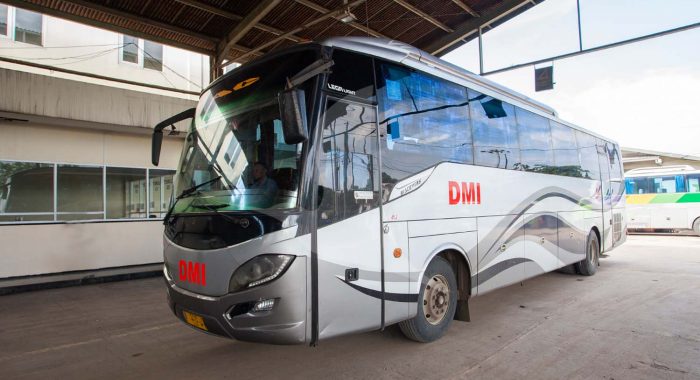 Bus DMI Sinar Jaya AKAP