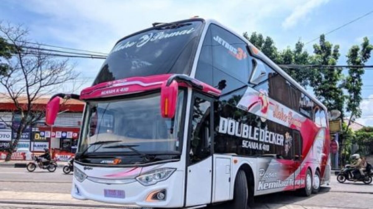 Bus Double Decker Metro Permai