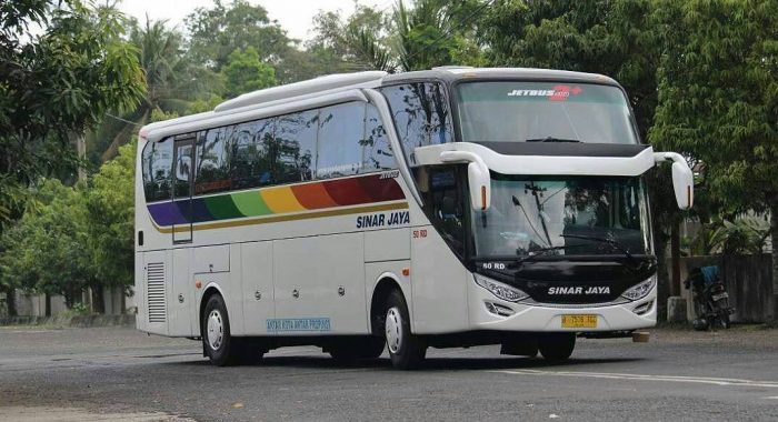 Bus Sinar Jaya Purworejo