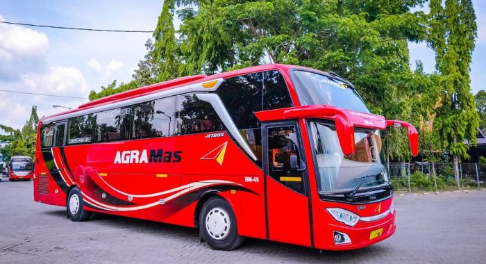 Bus dadakan Jakarta Pacitan