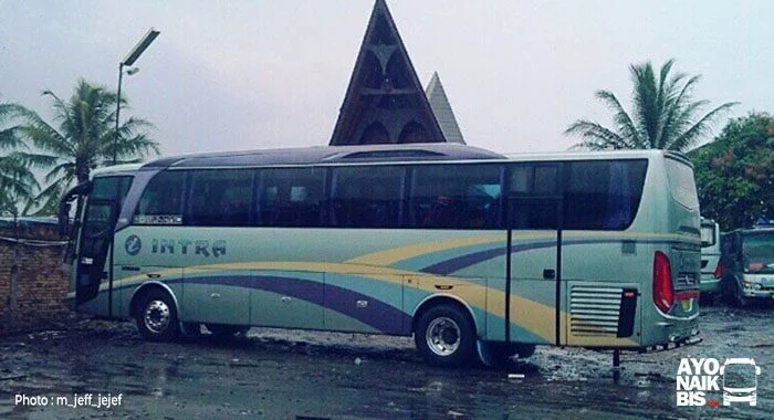 Bus Intra Medan