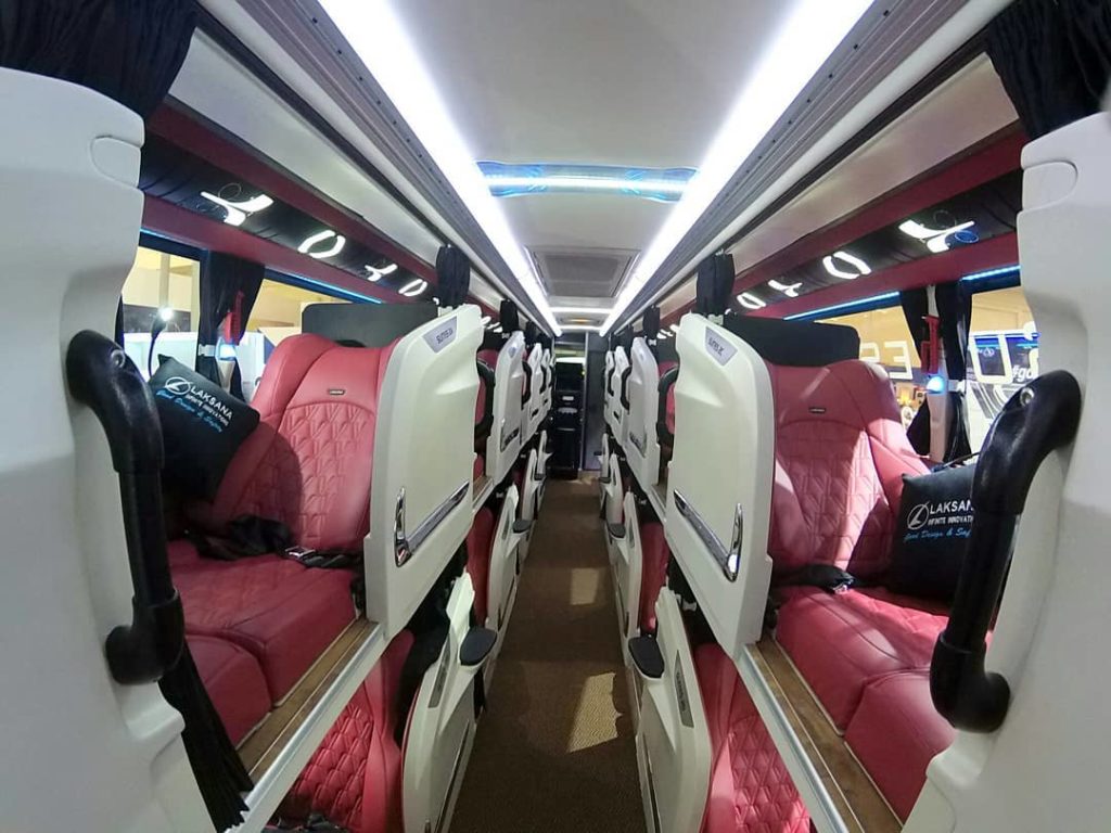 Interior Sleeper Bus Sinar Jaya