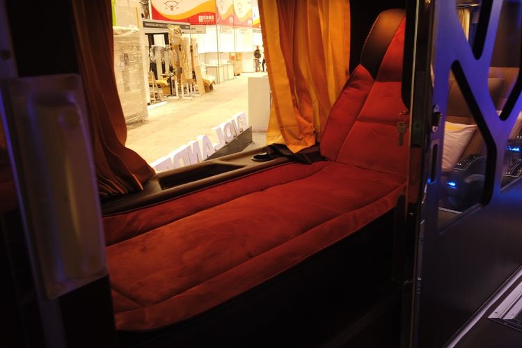 Interior Sleeper Class Bus Primadona Double Decker