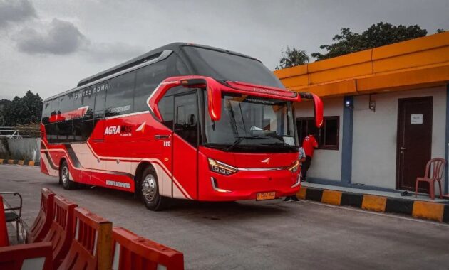 Bus Agra Mas Jakarta Madiun