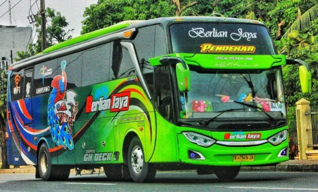 Bus Berlian Jaya Jakarta Kudus