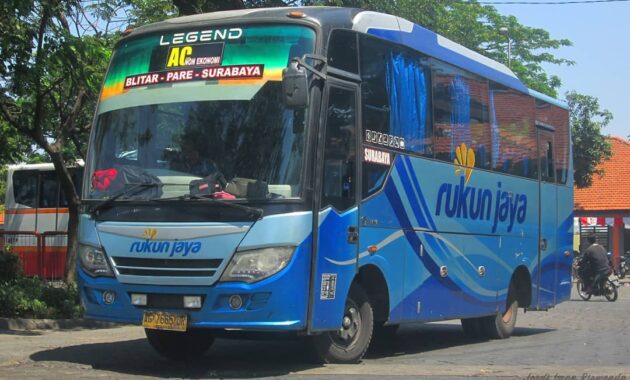 Bus Rukun Jaya Blitar Surabaya