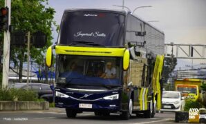 Bus DAMRI Double Decker