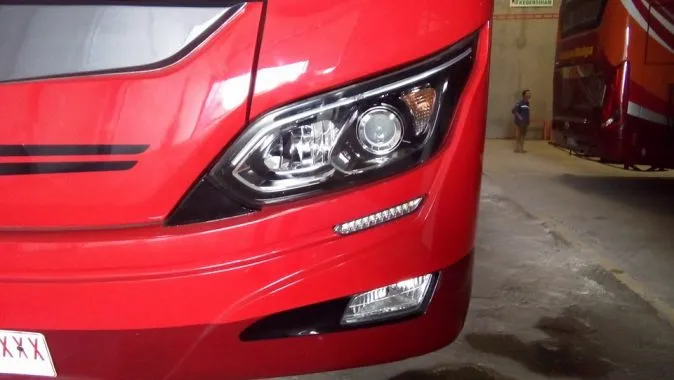 Foto Maxibus Karoseri Laksana