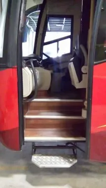 Foto Maxibus Karoseri Laksana