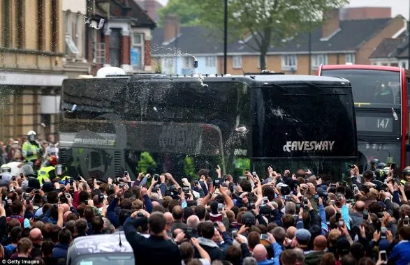 Bus Van Hool double glass
