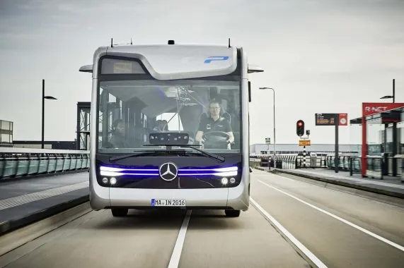 Mercedes Bus001 1