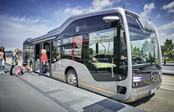 Mercedes Bus011 1