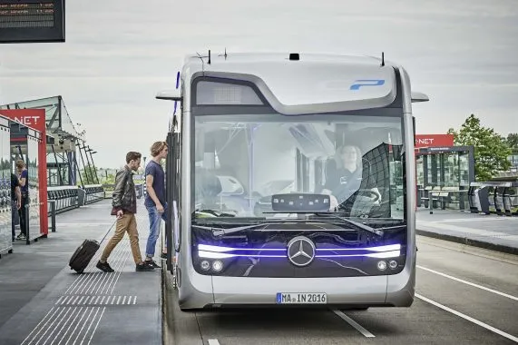 Mercedes Bus015 1