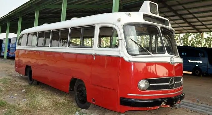Bus PO Nusantara MB O321H