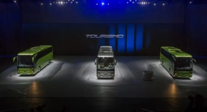 Rilis Bus Daimler