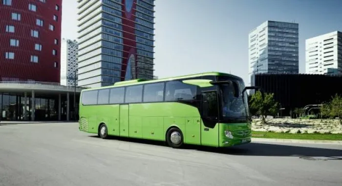 Tampilan Bus Daimler