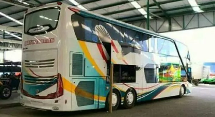 Bus Tingkat Garuda Mas