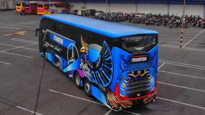 Bus Tingkat PO Primadona