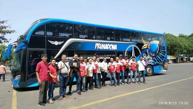 Bus Tingkat PO Primadona