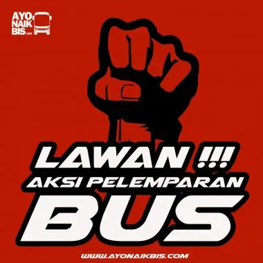 Aksi Pelemparan Bus