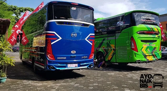 Cowl Belajang Zeppelin M5