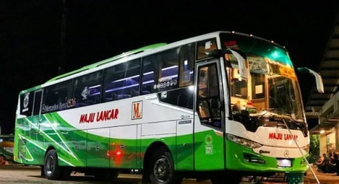 Bus Maju Lancar