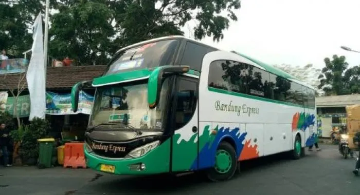 Bus karoseri BEC