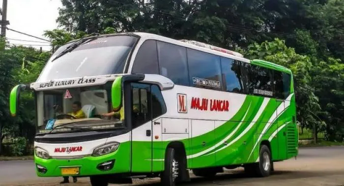 Bus Maju Lancar