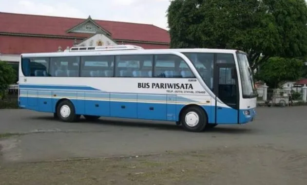 Bus Aardhian Transport